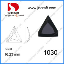 Grânulos de vidro de Yiwu atacado Flat volta triângulo para decoração de vestidos